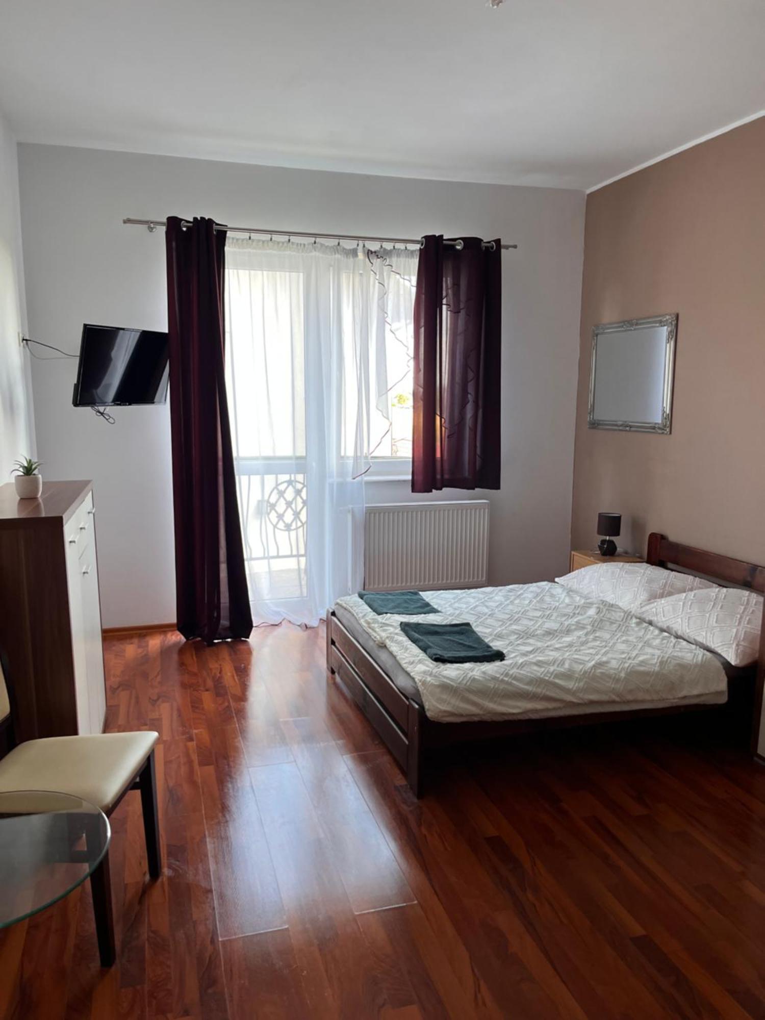 Villa Novum Леба Екстериор снимка